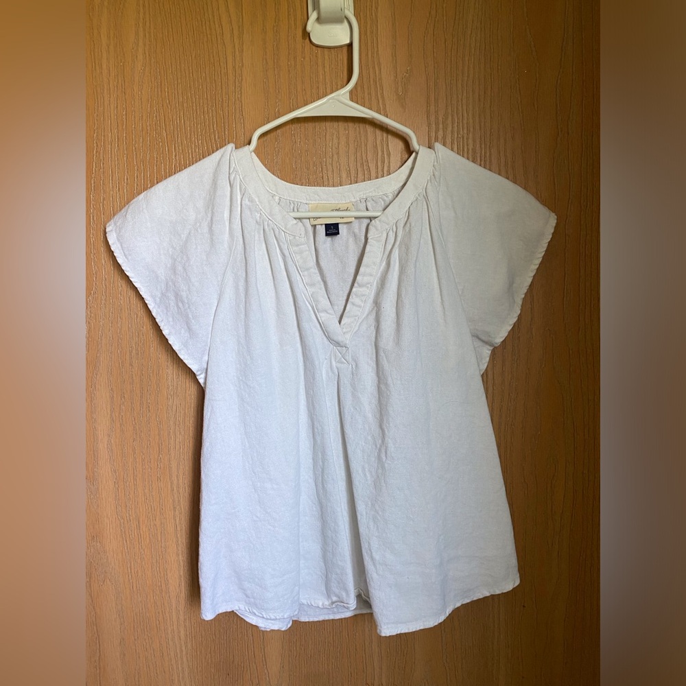 Target, small, v-neck